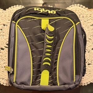 Igloo Black and Yellow Kids Lunch Box